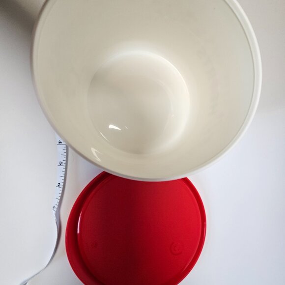 Tupperware Tree of Hearts 1.4L - Picture 2 of 4